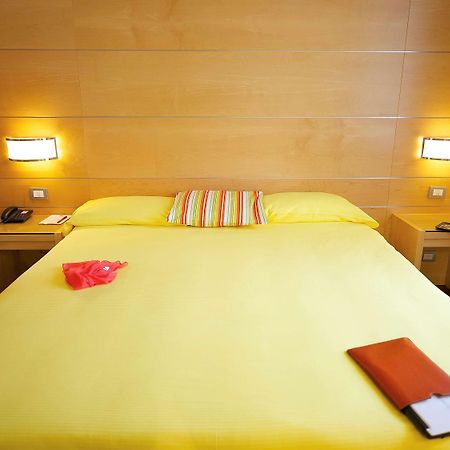 Ibis Styles Parma Toscanini Екстериор снимка