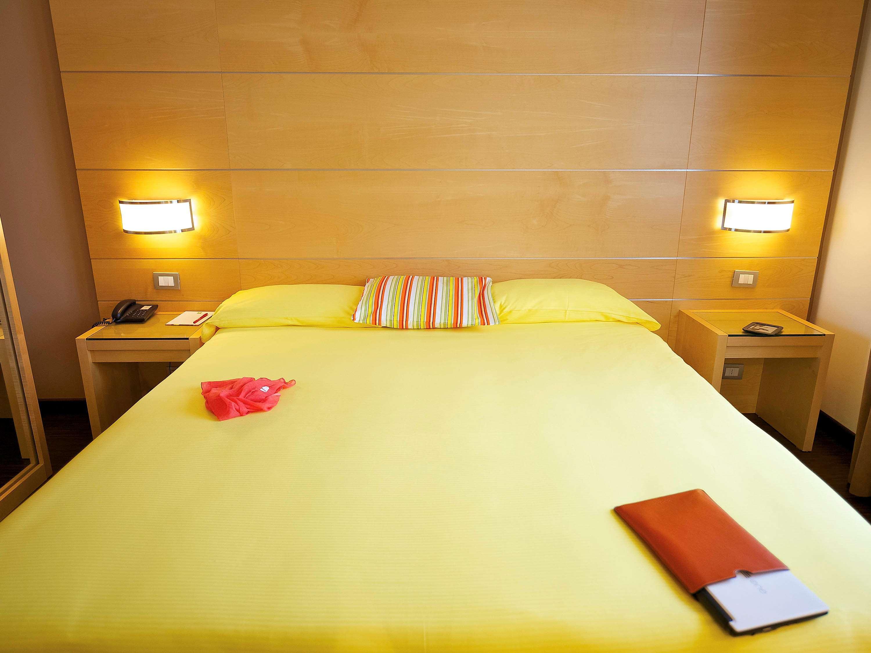 Ibis Styles Parma Toscanini Екстериор снимка