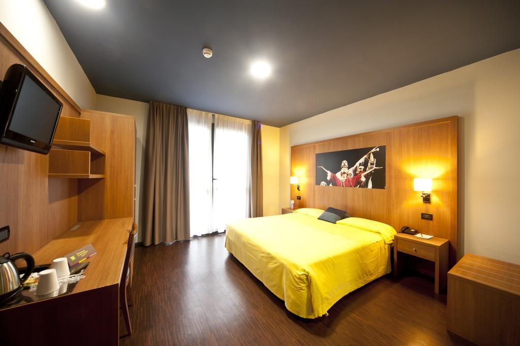 Ibis Styles Parma Toscanini Екстериор снимка