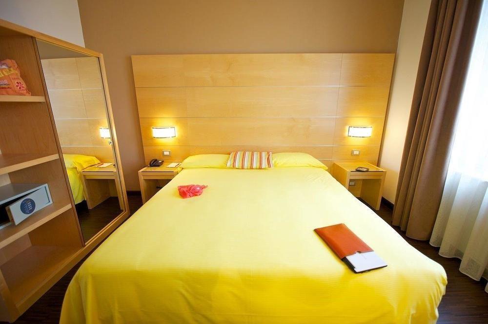 Ibis Styles Parma Toscanini Екстериор снимка