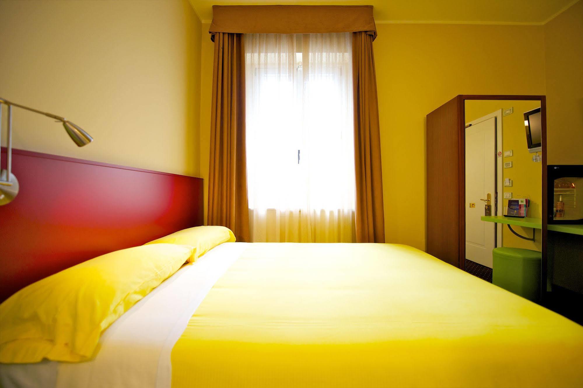 Ibis Styles Parma Toscanini Екстериор снимка