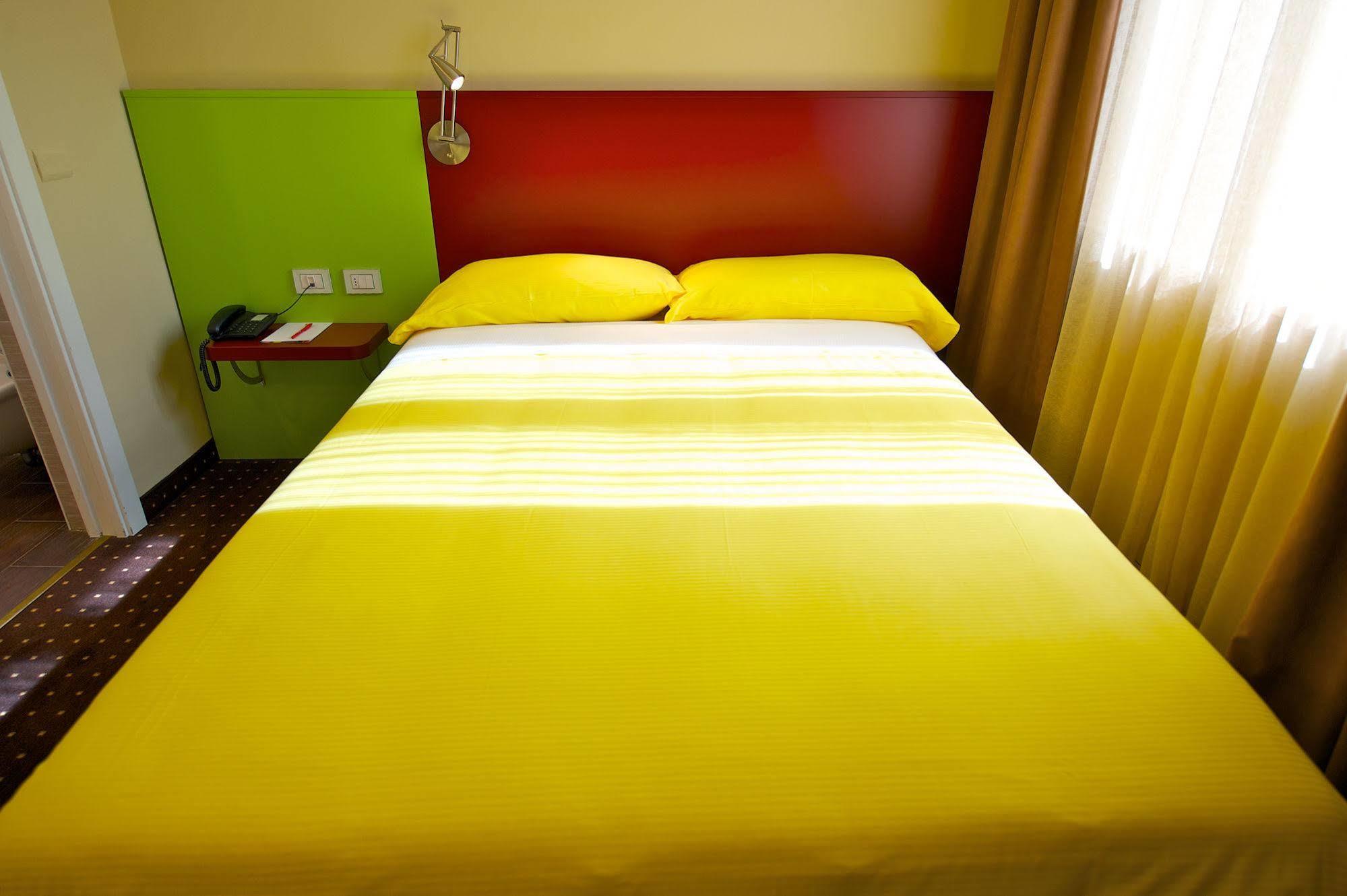 Ibis Styles Parma Toscanini Екстериор снимка